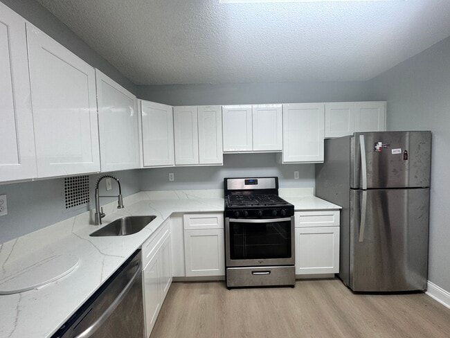 Building Photo - 3701 S George Mason Dr Unit 1901N
