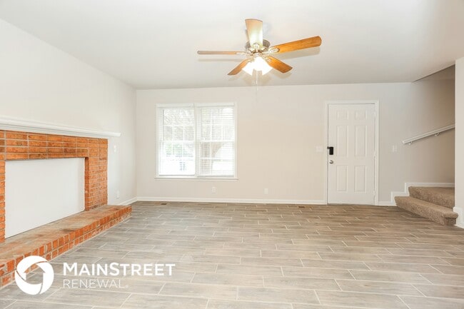 Photo - 132 Lynnford Dr