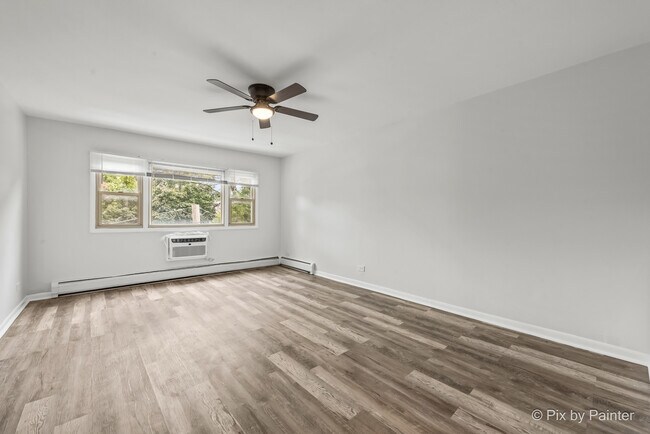 Photo - 7319 N Rogers Ave Unit 201