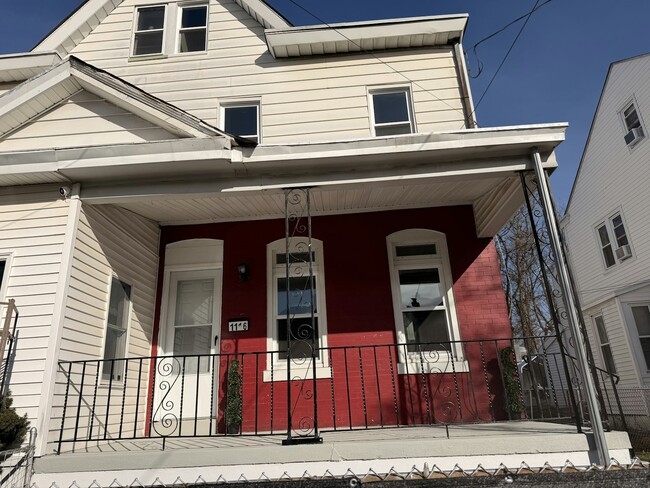 Photo - 1116 William St