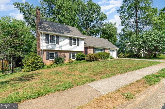 Building Photo - 519 Woodland Ct NW