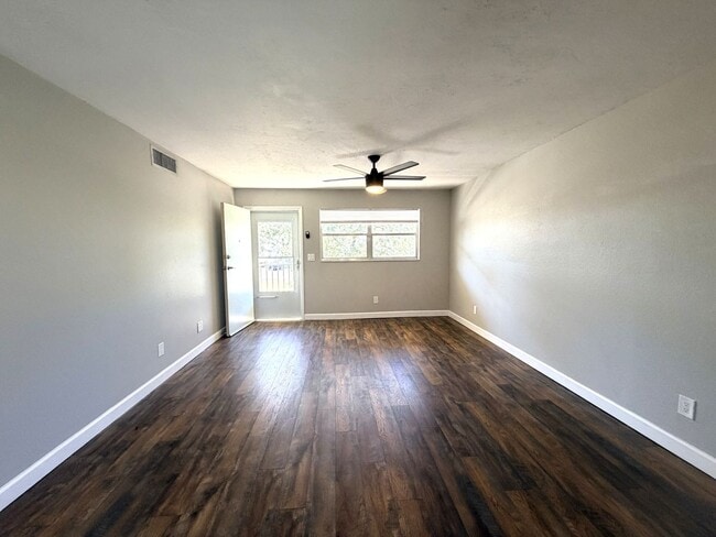 Photo - FIRST MONTH'S FREE RENT 2/1 STUNNING CONDO...