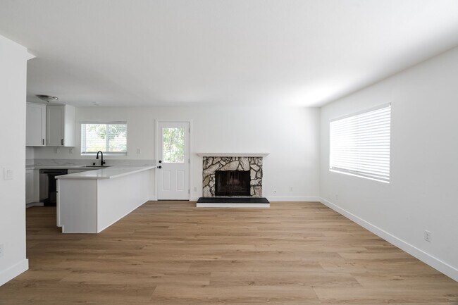 Photo - 5191 Alumni Pl