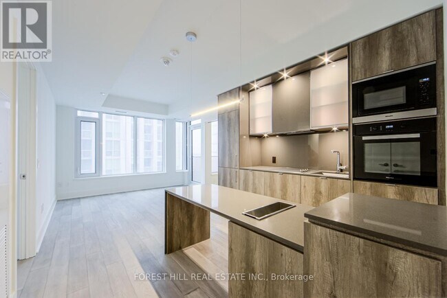 Photo - 11 Yorkville Ave Unit 2506