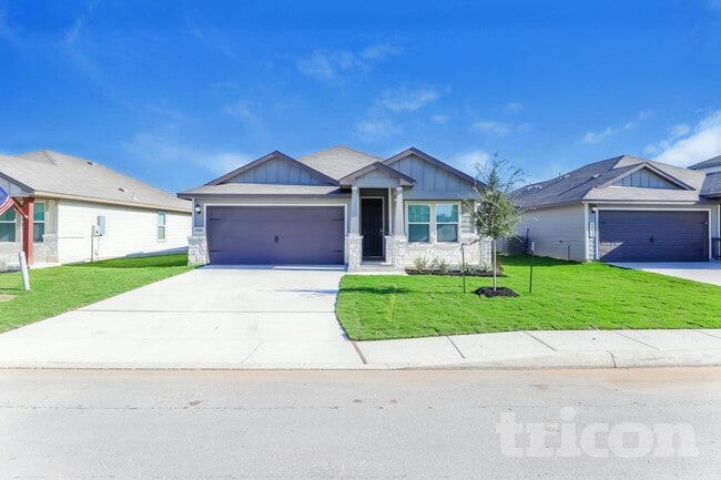 Building Photo - 13542 Paxton Blvd