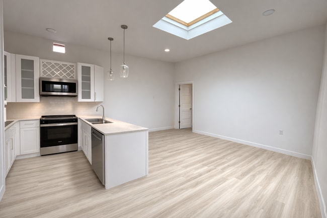 Building Photo - 1808 Cleveland Ave Unit 1808  3