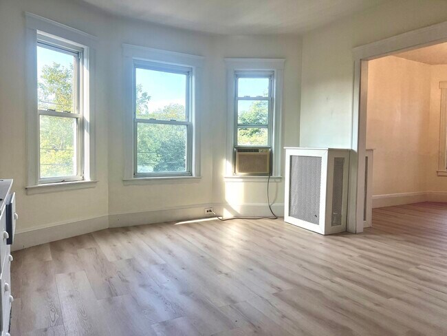 Photo - 5 Magnus Ave Unit 3