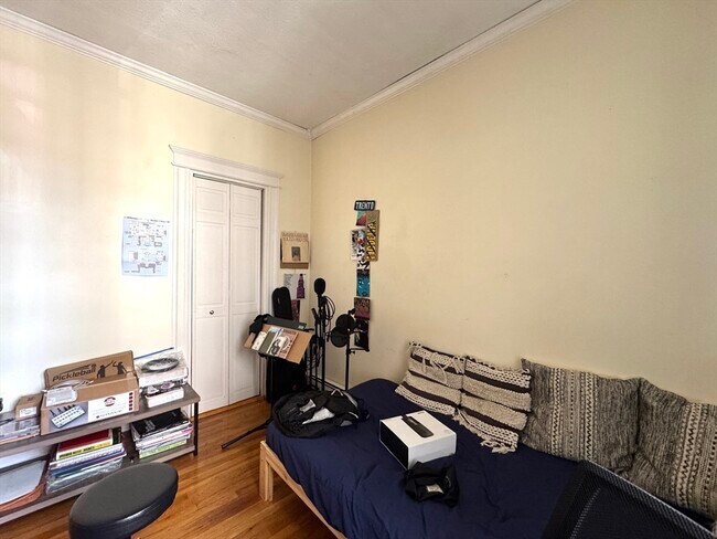 Photo - 1645 Commonwealth Ave Unidad 1