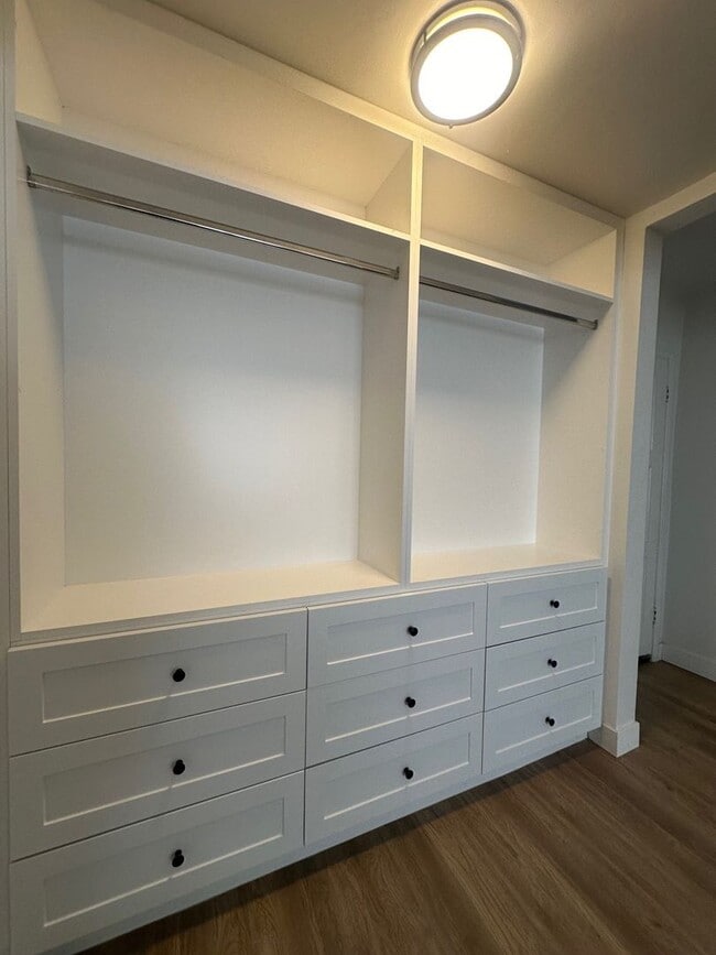 Photo - Newly Renovated Studio on 2nd Street! Unit 3207-08