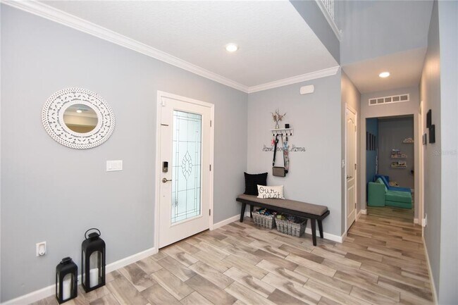 Photo - 124 Oakleaf Way