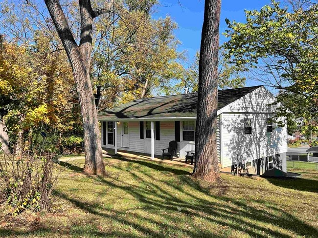 Photo - 125 Peyton St