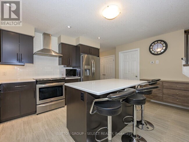 Photo - 1220 Riverbend Rd