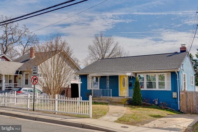 Building Photo - 4305 Oglethorpe St Rental