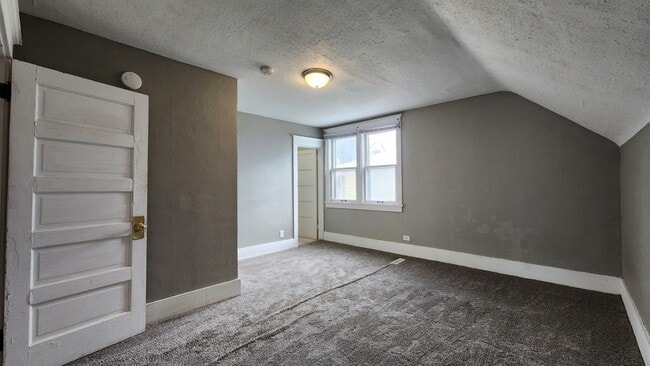 Photo - 1228 10th St N