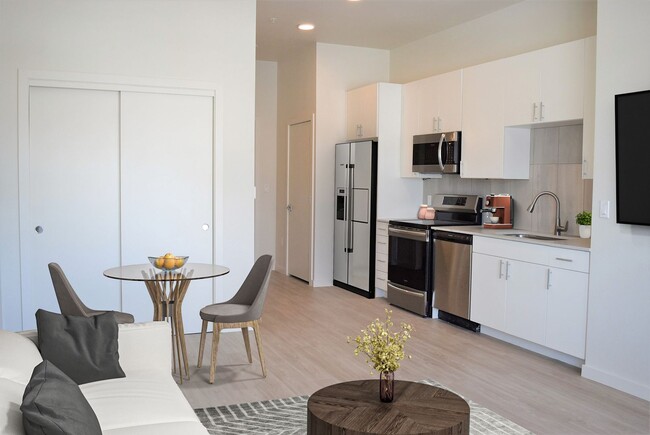 Photo - Axis West Flats