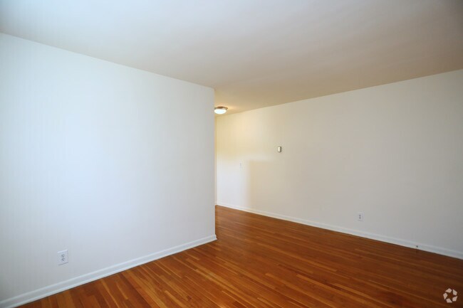 Living Area - Falls Court Apartments