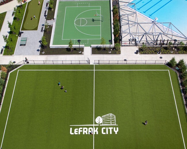 Building Photo - LeFrak City Rental