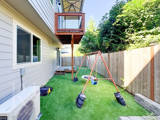 Photo - SUPERSIZED 5-Bd HOME