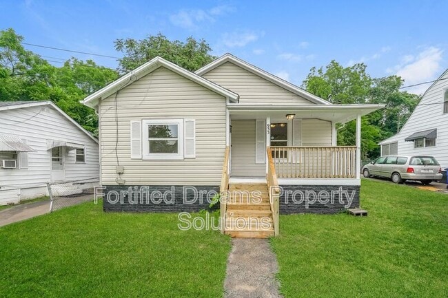 Photo - 933 Taft St House