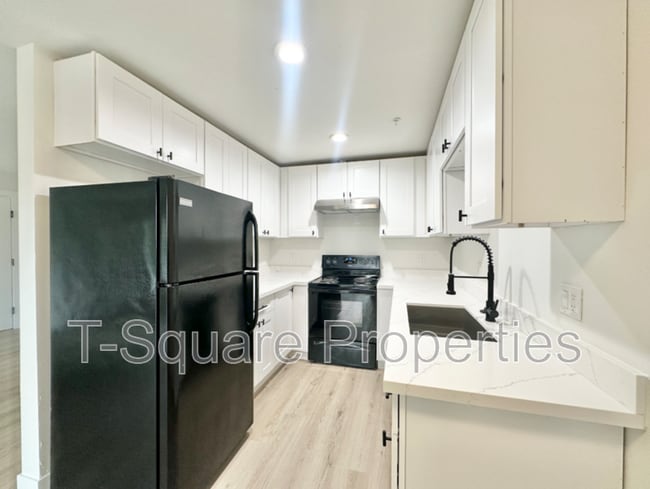 Photo - 7041 S 116th Pl