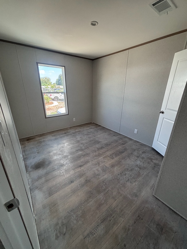 Photo - 7480 SE Eagle Ave