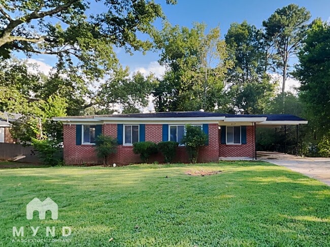 Photo - 217 E Haven Dr NE House