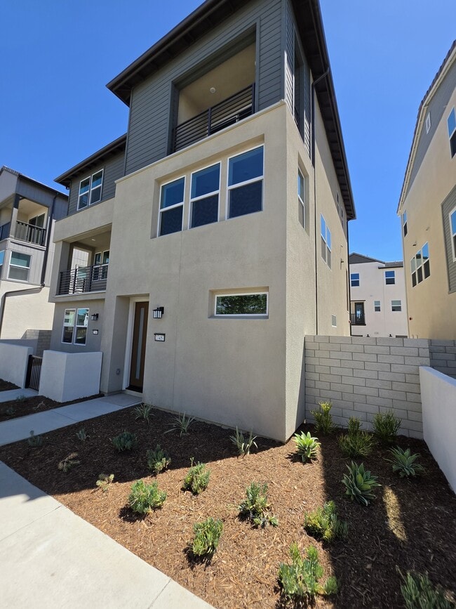 Building Photo - 27457 Novella Ln