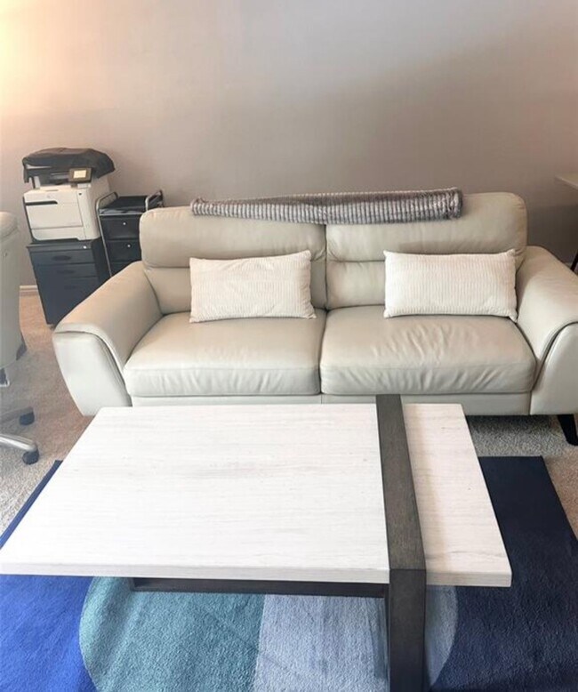 Photo - 2601 Bellefontaine St Unidad B209