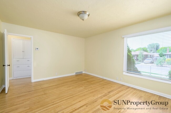 Photo - Newly Updated Liberty Wells Duplex!!