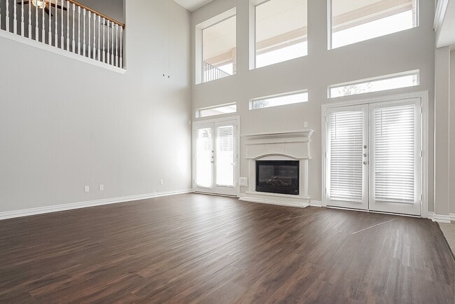 Photo - 2922 Brahman Dr