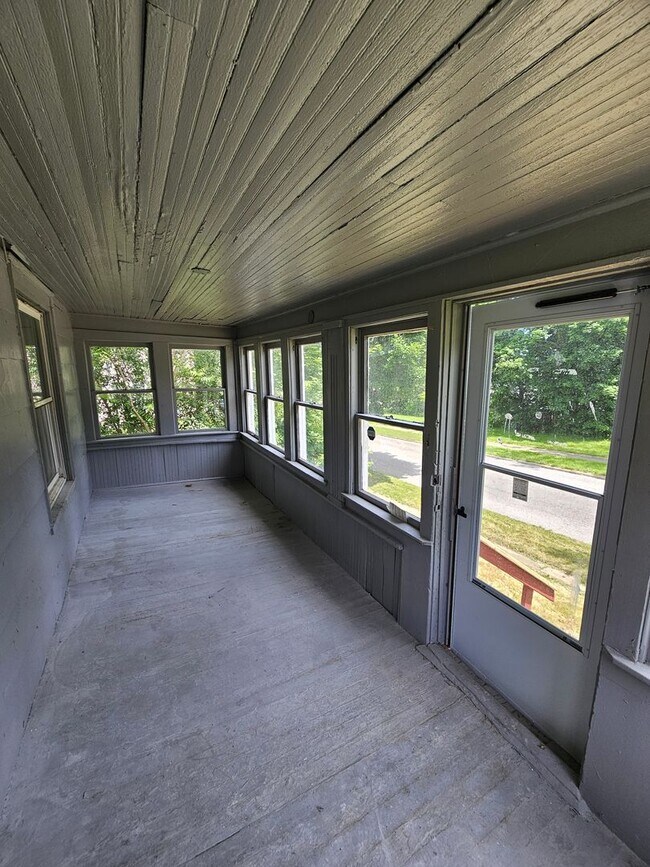 Photo - 344 Fuller St