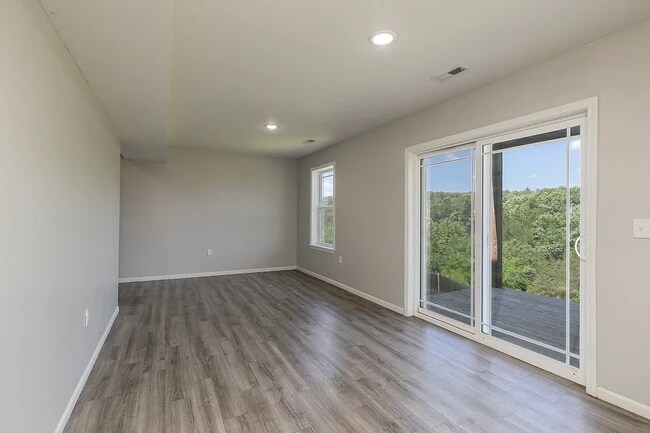 Photo - 106 Whispering Meadows Pky