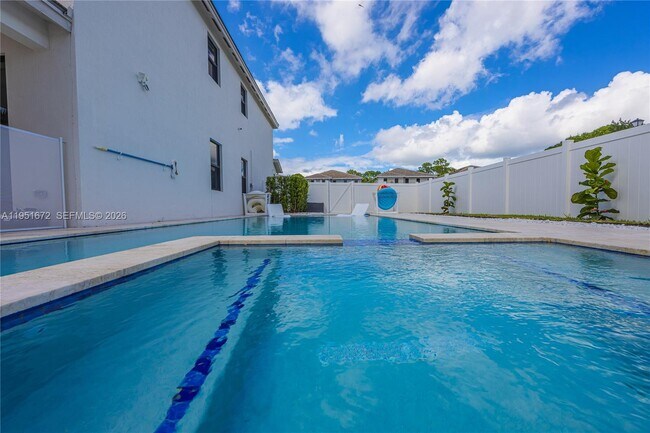 Photo - 7126 Rockwood Rd