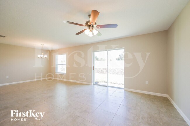 Photo - 607 Lindbergh Wy