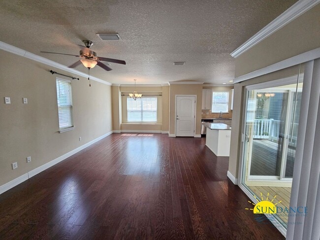 Photo - 122 Sandpine Loop