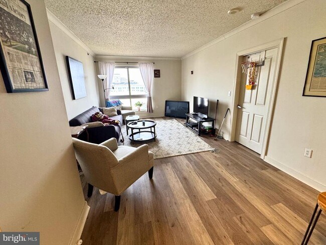Photo - 777 7th St NW Unit 1006