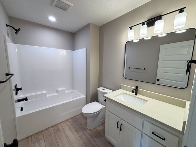Photo - 3 Bedroom, 2.5 Bathroom New Build in Keizer!