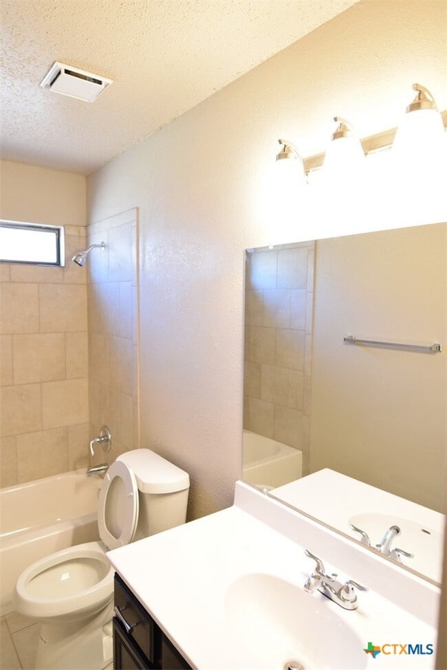 Building Photo - 4807 Teal Dr