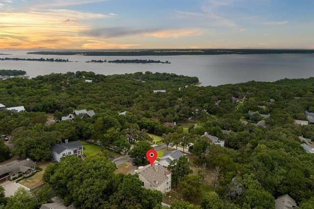 Photo - 664 Lake Point Loop