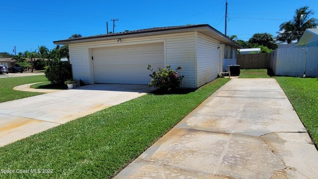 Photo - 1264 Seminole Dr