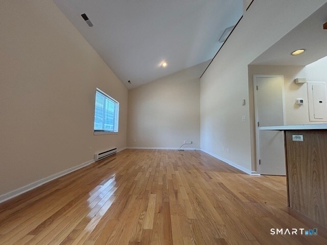 454 Main Ave Unit 1