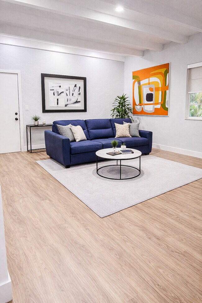 Photo - 3915 N Meridian Ave Unidad 203