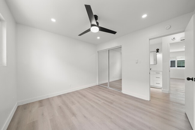3444 E Wilton St Unidad 2