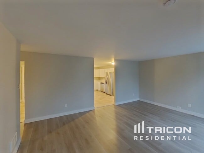 Photo - 4121 21st Ave SW