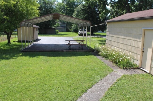 Photo - 13 Willow St