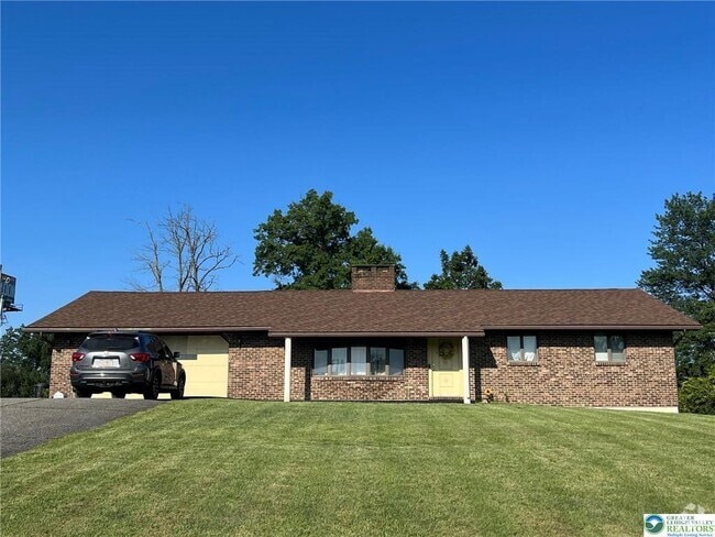 Building Photo - 6587 Sullivan Trail Rental