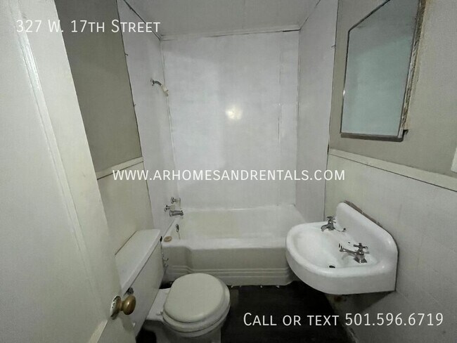 Photo - 327 W 17th St