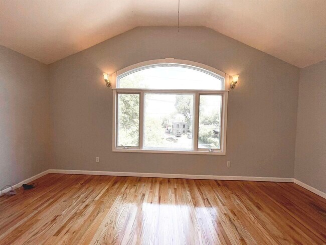 59 Arlington Ave Unit 2