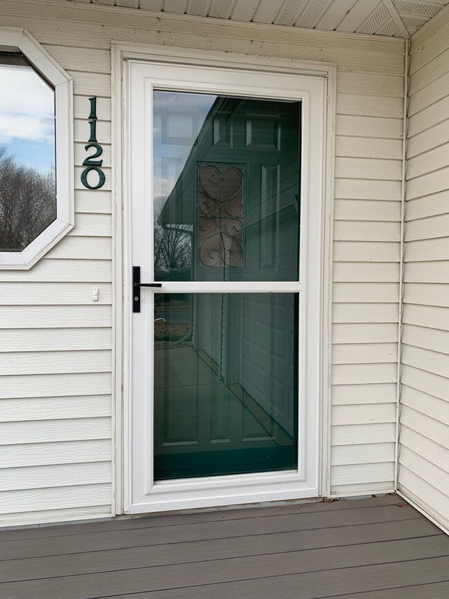 Photo - Executive 3 Bedroom Home