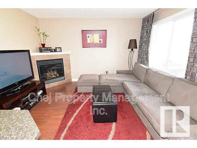 Photo - 1571 Rutherford Rd SW